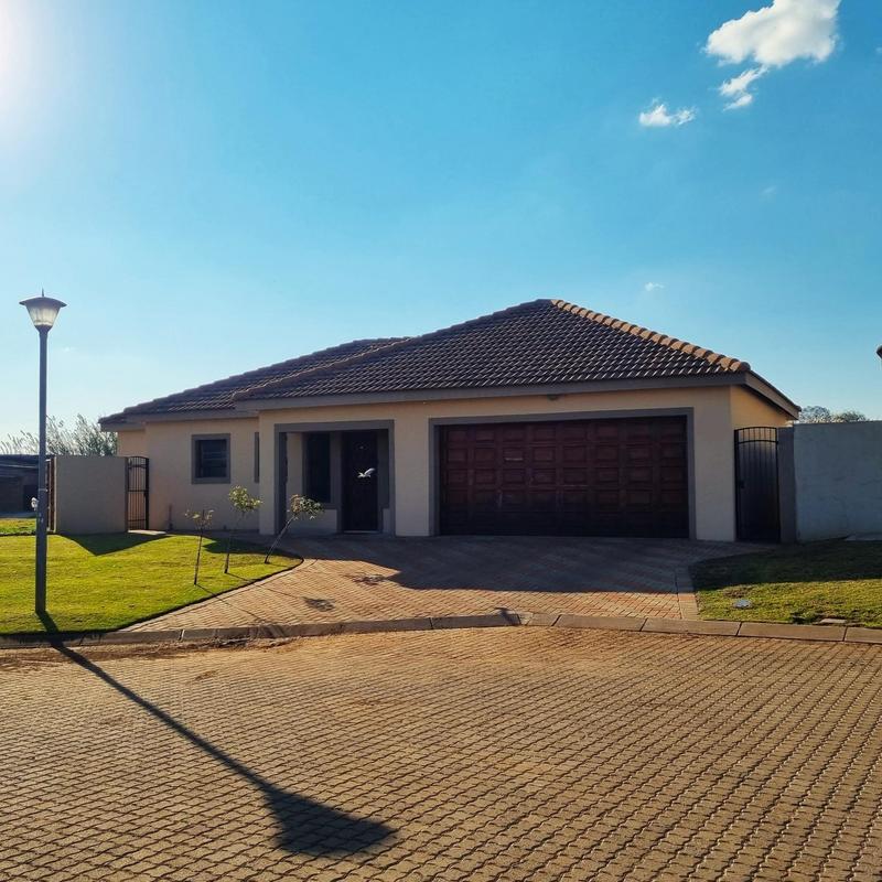 2 Bedroom Property for Sale in Van Der Hoff Park North West